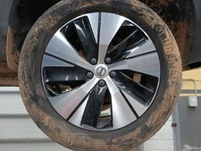 235 55 18 cerchio VOLVO XC40
