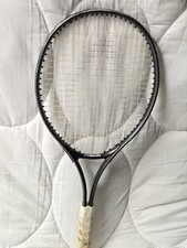 Racchetta da tennis e borsa da