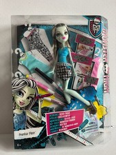 BAMBOLA MONSTER HIGH DESIGNER