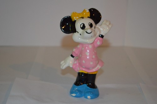 Vintage 1960s minnie mouse - minnie,