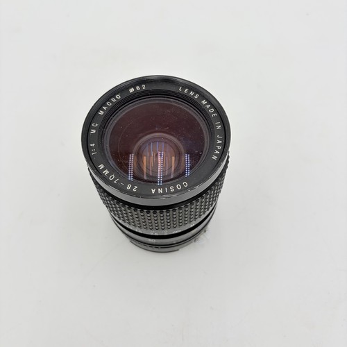 Cosina 70mm mc macro - f/4,
