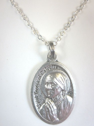 Collana donna con ciondolo