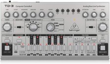 BEHRINGER Sintetizzatore