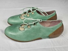 Scarpe basse con lacci El