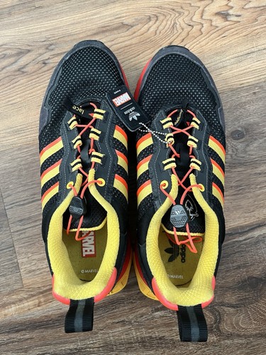 Marvel adidas boost - zx,