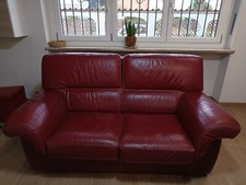 due divani in pelle di bufalo