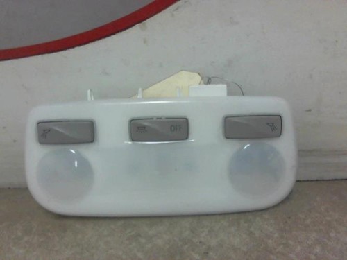 Luce cortesia renault - cortesia,