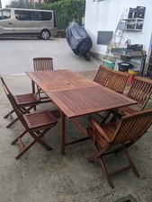 tavolo da giardino in legno