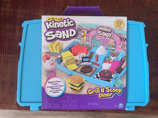 Kinetic Sand Grill N' Scoop