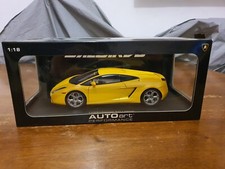 Lamborghini Gallardo Autoart 1/18 used like new yellow giallo performance