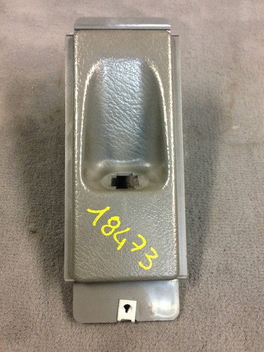 Plastica inferiore cruscotto - plastica,