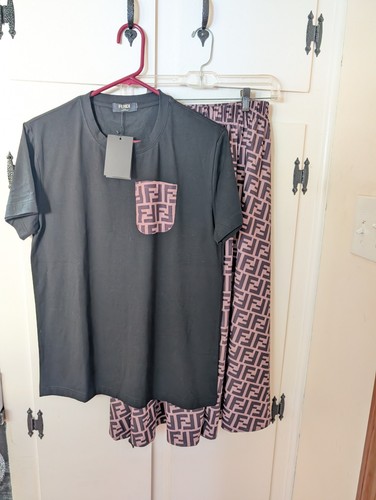 Fendi black tee shirt - tee, w