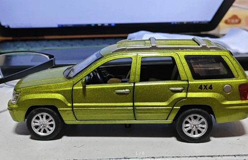 Modellino auto jeep grand - auto,