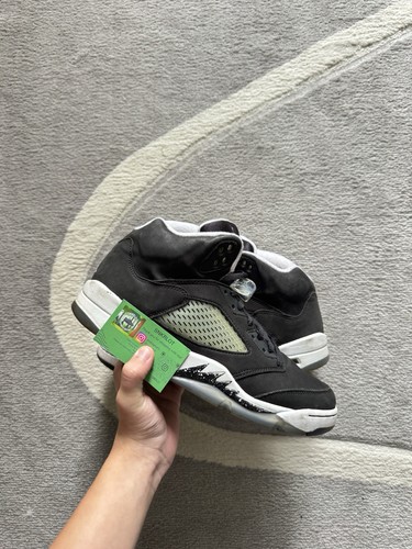 Taglia jordan 5 - 10,5,