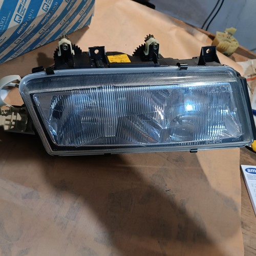 Faro anteriore lancia - anteriore, delta