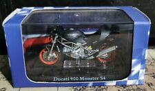 Modellino pressofuso Atlas Ducati 900 Monster S4 da collezione - scala 1/24 