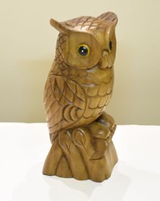 GUFO IN LEGNO INTAGLIATO.