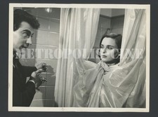 WALTER CHIARI E LUCIA BOSÈ IN UNA SCENA DEL FILM ERA LEI CHE LO VOLEVA! 1953