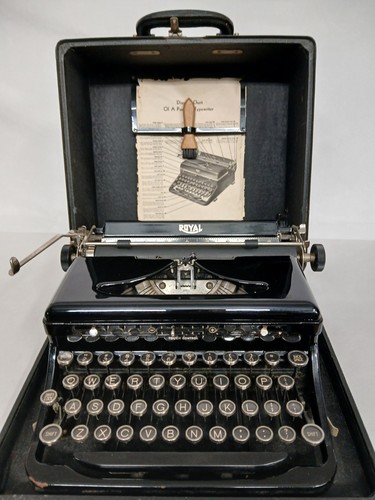 Vintage royal model - vintage,