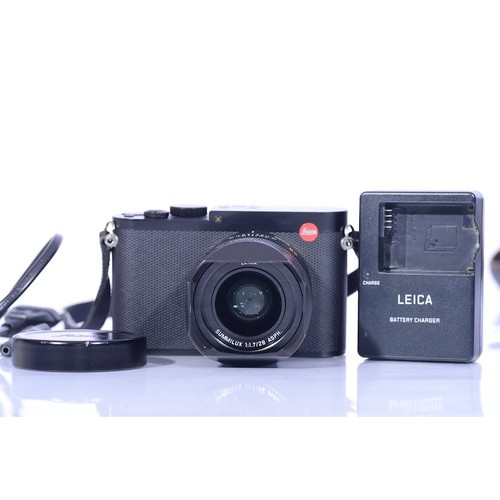 Leica black - black, 116)