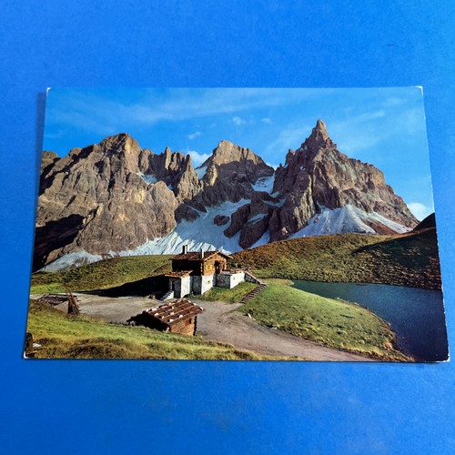 Dolomiti passo rolle - rolle, baita