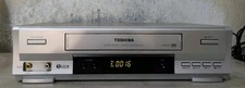 TOSHIBA  VIDEOREGISTRATORE VHS 4 TESTINE CON TELECOMANDO