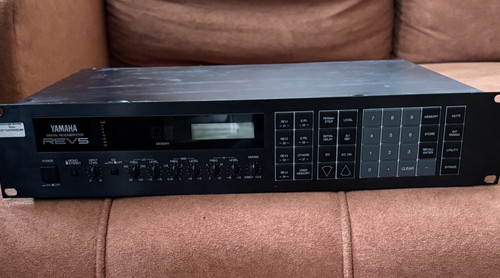 Yamaha rev restaurata - yamaha,
