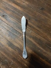 1 Couteau a Poisson en métal