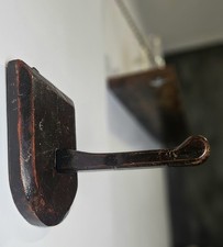Antico Gancio In Legno Da