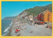 Cartolina Deiva Marina La magnifica spiaggia Animata  viaggiata anni 70