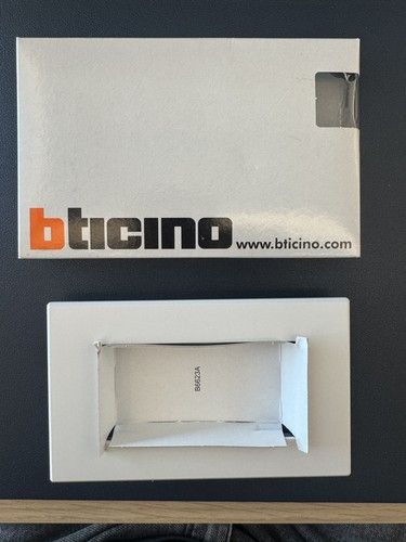 Bticino hw4804aw axolute air - axolute,