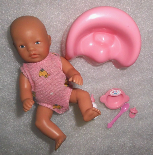 Miniworld baby born - %**miniworld,