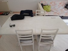 Tavolo In Arte Povera