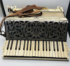 Fisarmonica a bottoni russa