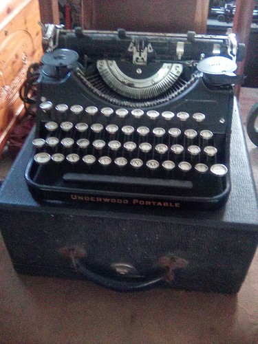 Antica macchina scrivere - antica,