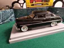 MERCURY Coupé 1949  1/18 AMERICAN MUSCLE ERTL  Black