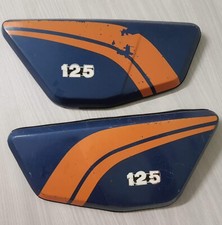 Coppia fianchetti laterali MOTO GUZZI 125 TURISMO -USATO-