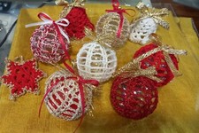 PALLE DI NATALE A MANO