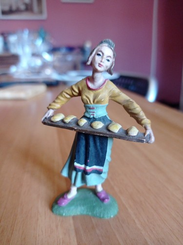 Ragazza con focacce - con, (pastori)