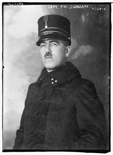 Capt scharroo - p.w.,