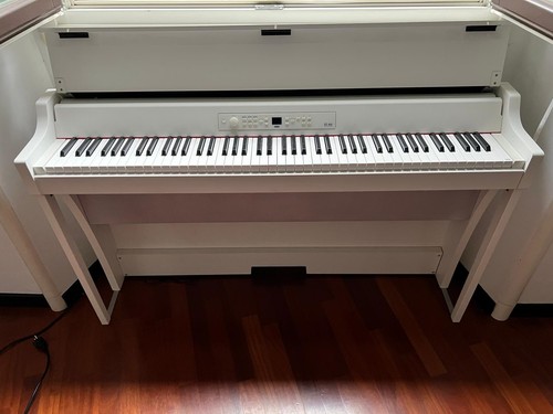 Pianoforte digitale bianco - pianoforte,