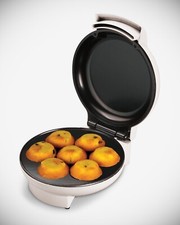 Howel Macchina Piastra per Muffin Cupcake Piastra Antiaderente 7 Stampi 1200 w