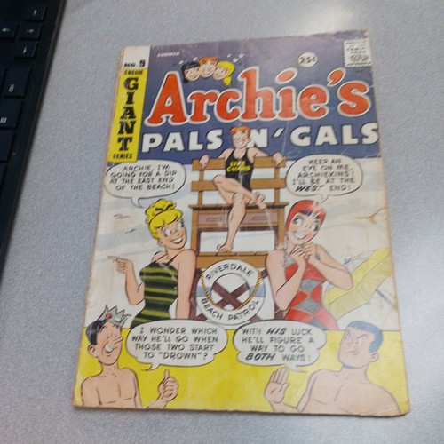 Archie pals gals 9 - archie's, #9