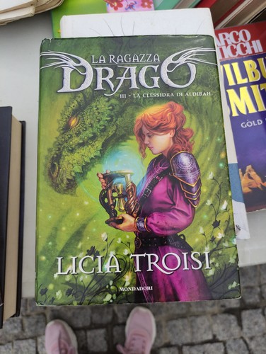 Libro fantasy ragazza drago - fantasy-la,