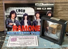 CBGB Interno Originale Legno