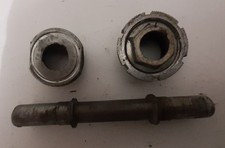 Movimento centrale bici epoca, in acciaio, ghiere filettate diametro mm 36.