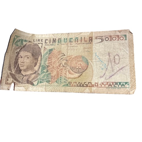 Italy 5000 lire 105 - p#105,, 1982