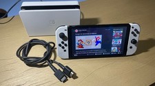 Nintendo Switch OLED Bianca
