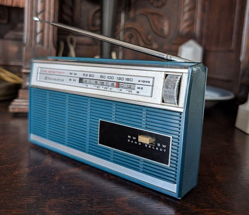 Radio transistor standard - a,