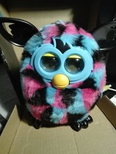 FURBY BOOM Triangles